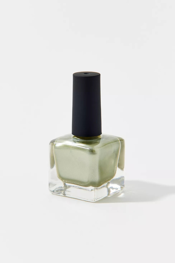 Nail polish swatch / manicure of shade Urban Outfitters Moss agate
