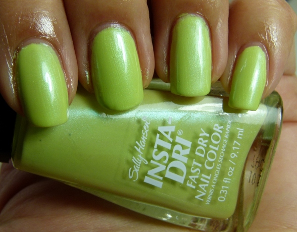 Nail polish swatch / manicure of shade Sally Hansen Chartreuse Chase