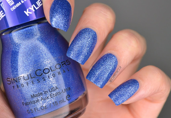 Nail polish swatch / manicure of shade Sinful Colors Kobalt