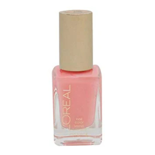 Nail polish swatch / manicure of shade L'Oréal Bubble Trouble