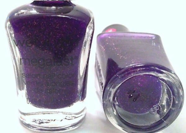 Nail polish swatch / manicure of shade wet n wild Black Light Party