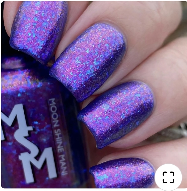 Nail polish swatch / manicure of shade Moon Shine Mani Arwen and Aragorn