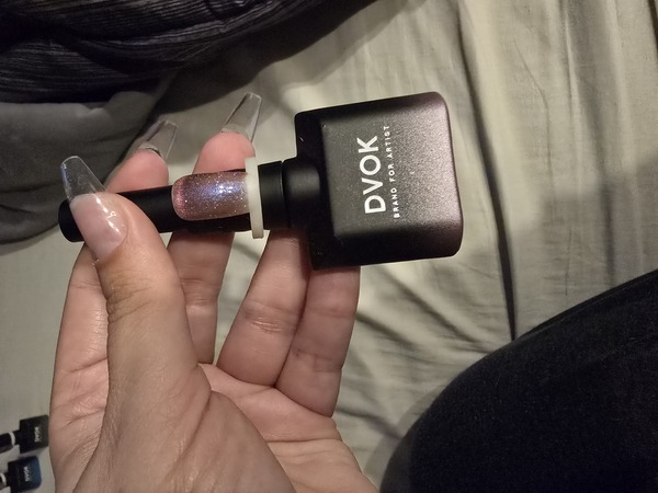 Nail polish swatch / manicure of shade Dvok Dm39