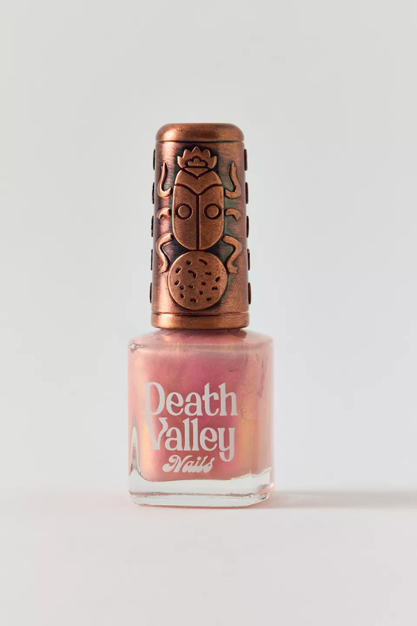 Nail polish swatch / manicure of shade Death Valley Nails Stay awhile