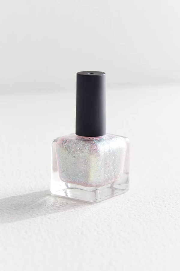 Nail polish swatch / manicure of shade Urban Outfitters Silverlake