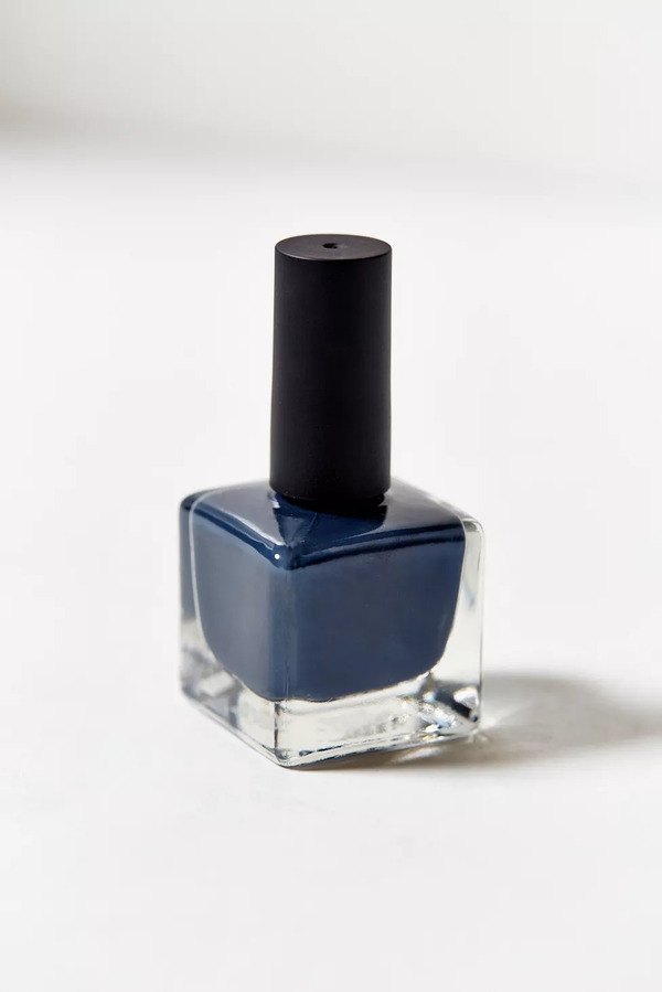 Nail polish swatch / manicure of shade Urban Outfitters Midnight rider