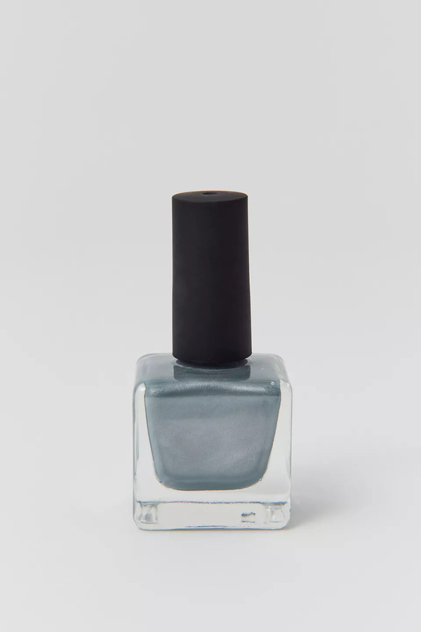 Nail polish swatch / manicure of shade Urban Outfitters Moondust