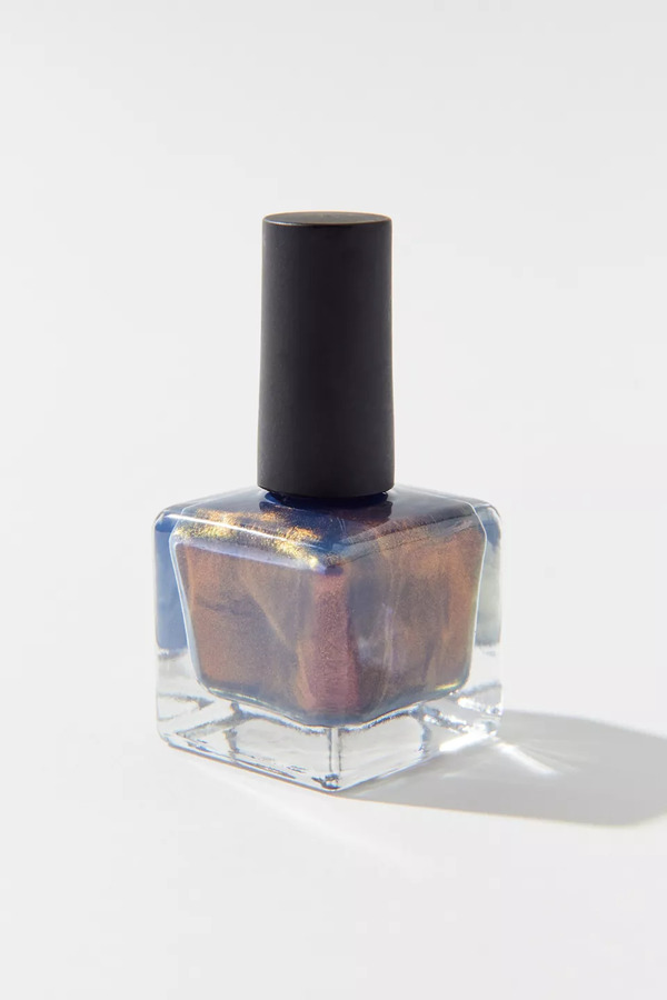 Nail polish swatch / manicure of shade Urban Outfitters Hazy blue