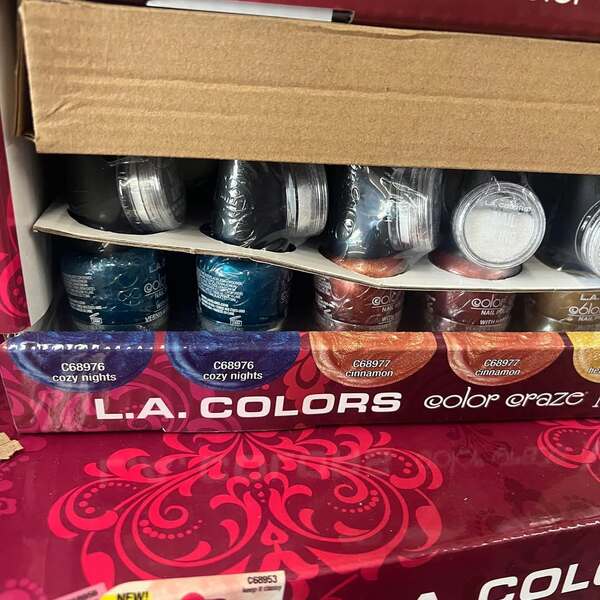 Nail polish swatch / manicure of shade LA Colors Color Craze Cinnamon