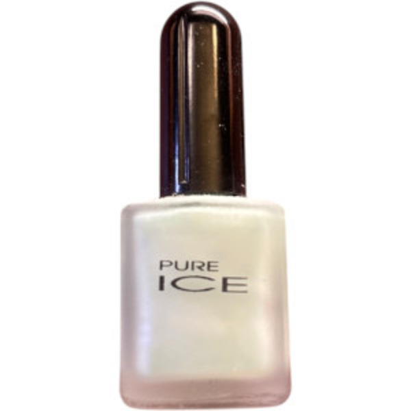 Nail polish swatch / manicure of shade Pure Ice Crème D'Mint