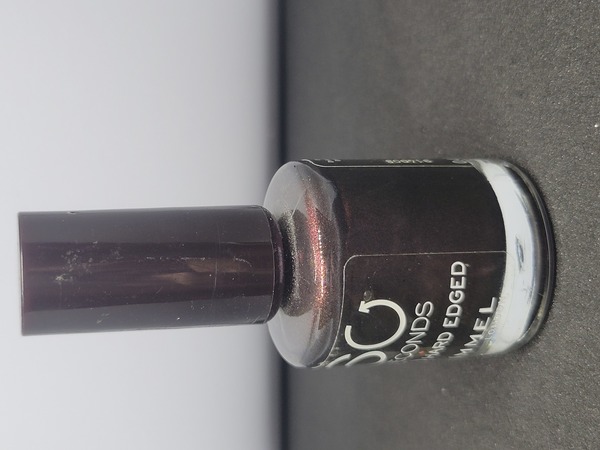 Nail polish swatch / manicure of shade Rimmel Hard Edged
