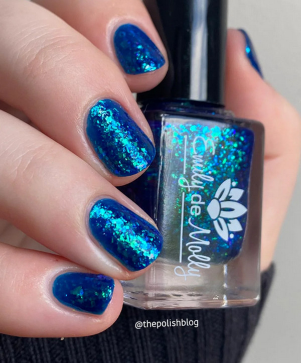 Nail polish swatch / manicure of shade Emily de Molly Allure of Fate