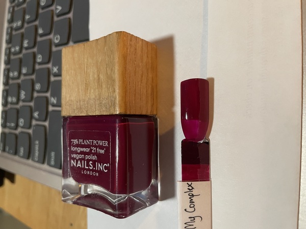 Nail polish swatch / manicure of shade Nails.inc Flex My Complex