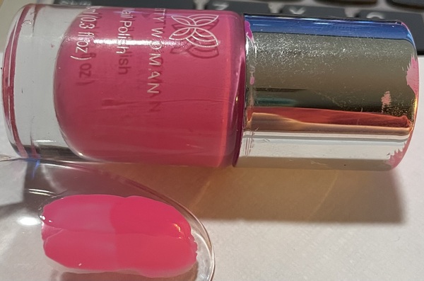 Nail polish swatch / manicure of shade Pretty Woman Pouty