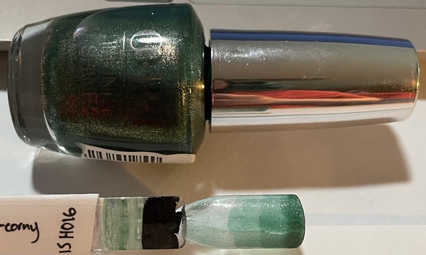 Nail polish swatch / manicure of shade OPI Infinite Shine Feelin' Capricorn-y