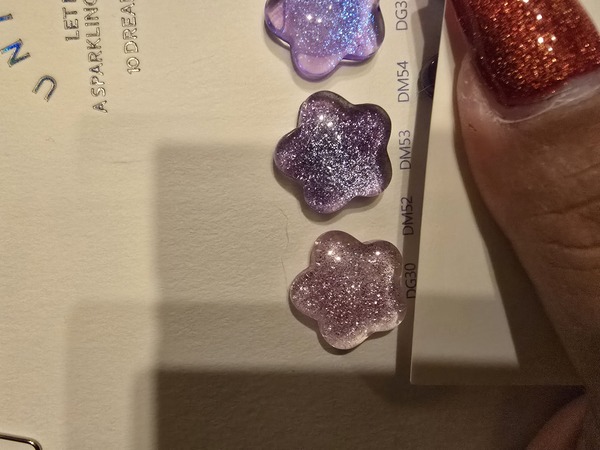 Nail polish swatch / manicure of shade Dvok Dm 53