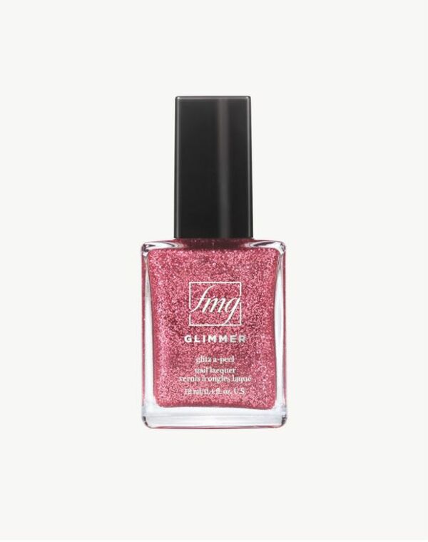 Nail polish swatch / manicure of shade Avon Leading lady