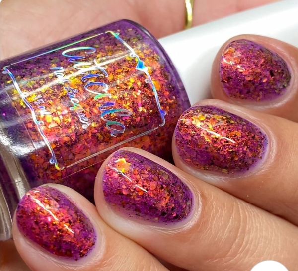 Nail polish swatch / manicure of shade Cuticula Sugar Slasher