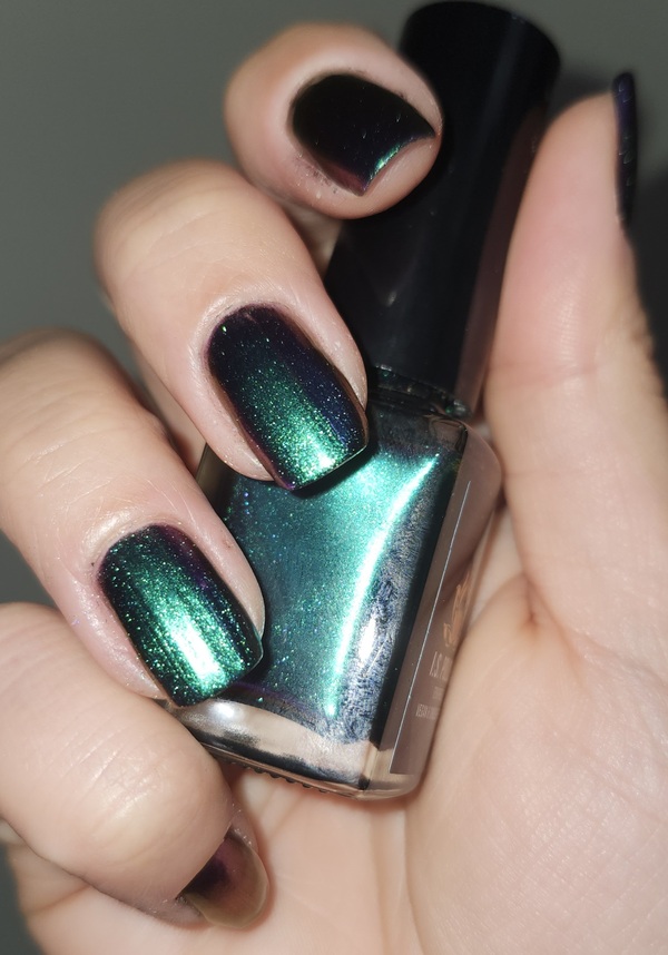 Nail polish swatch / manicure of shade Inspired Sense Winter's Eve