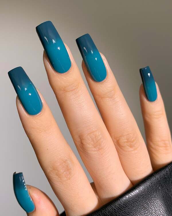 Nail polish swatch / manicure of shade Mooncat Moral Decay