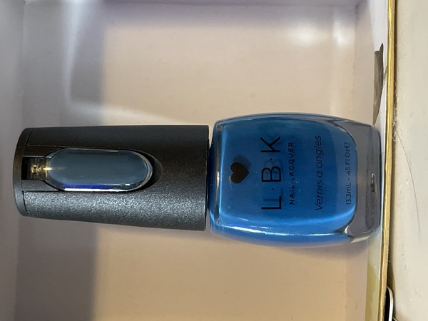 Nail polish swatch / manicure of shade LBK Perfect Peyton