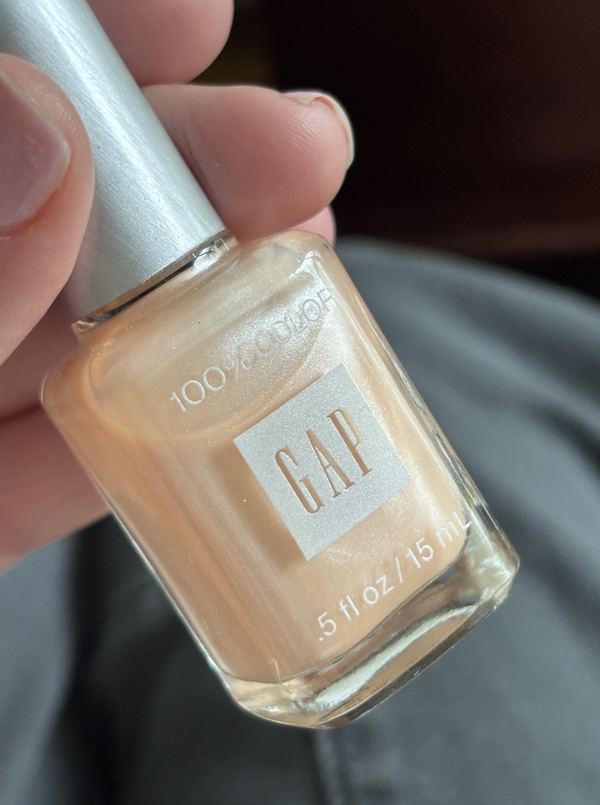 Nail polish swatch / manicure of shade Gap Peach Sorbet