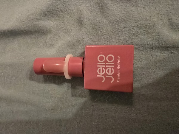 Nail polish swatch / manicure of shade Jello jello Jj21