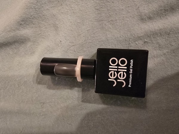 Nail polish swatch / manicure of shade Jello jello Jj24