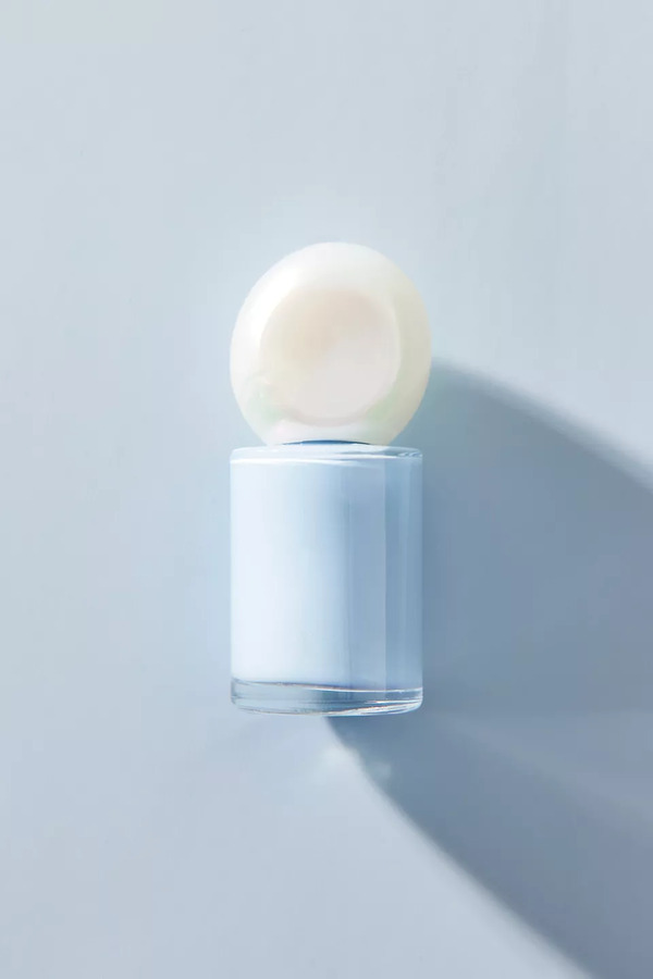 Nail polish swatch / manicure of shade Urban Outfitters Head in the clouds (Quick-Dry)