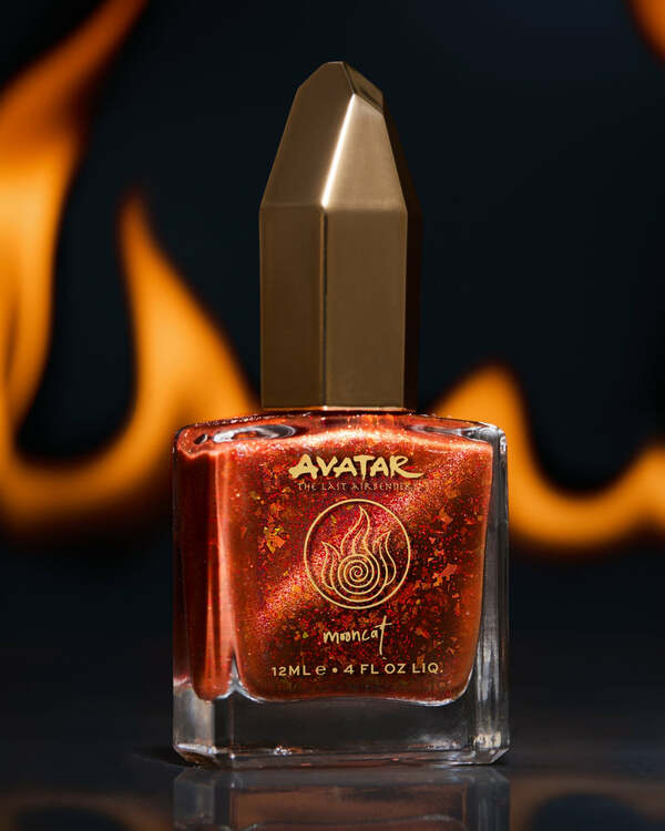 Nail polish swatch / manicure of shade Mooncat Jasmine Dragon