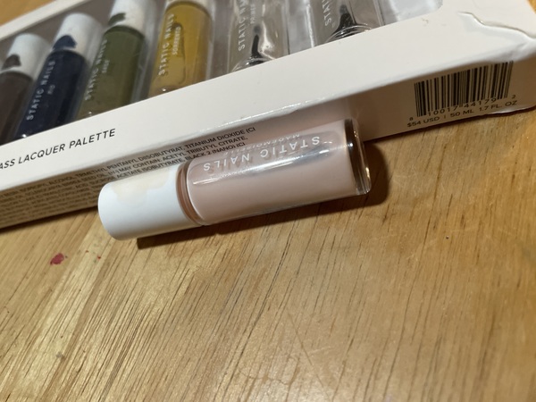 Nail polish swatch / manicure of shade Static Nails Mademoiselle