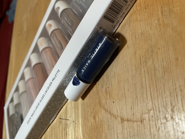 Nail polish swatch / manicure of shade Static Nails Rio