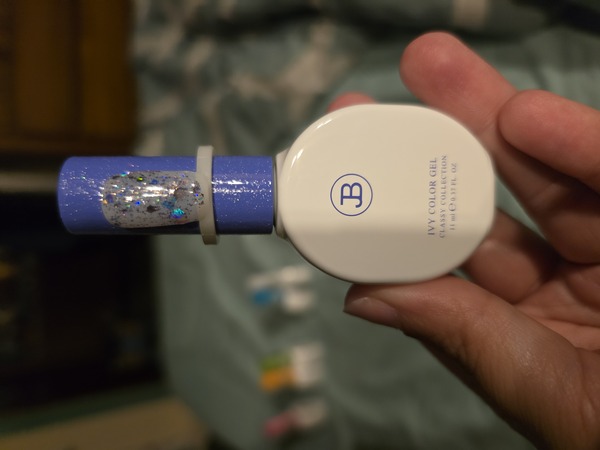 Nail polish swatch / manicure of shade Jin-b JBIG-016