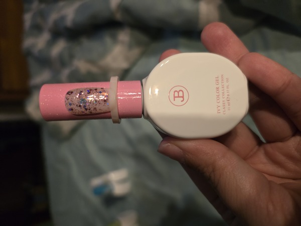 Nail polish swatch / manicure of shade Jin-b JBIG-017