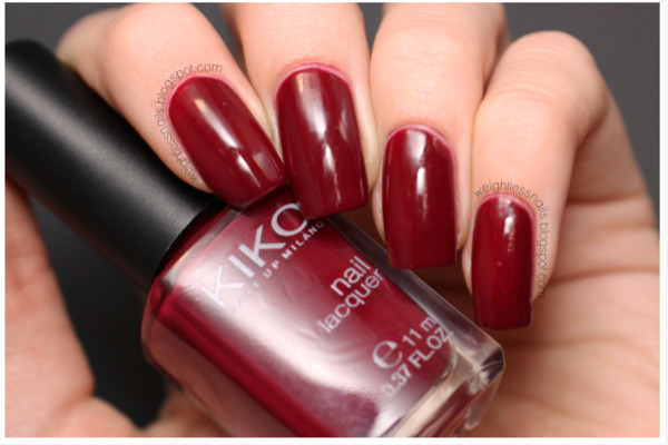 Nail polish swatch / manicure of shade Kiko Milano Purple Red