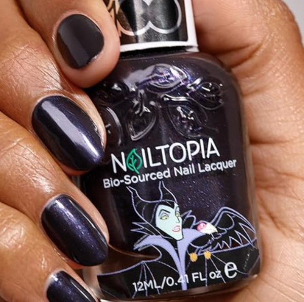 Nail polish swatch / manicure of shade Nailtopia Maleficent