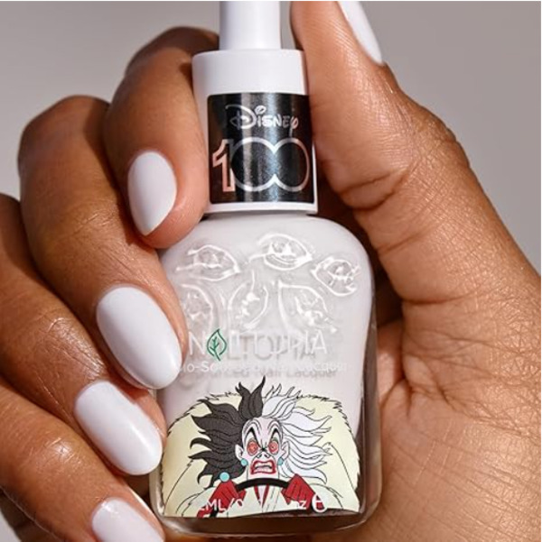 Nail polish swatch / manicure of shade Nailtopia Cruella De Vil