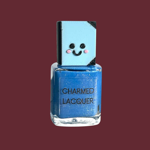 Nail polish swatch / manicure of shade Charmed lacquer Fake relationship
