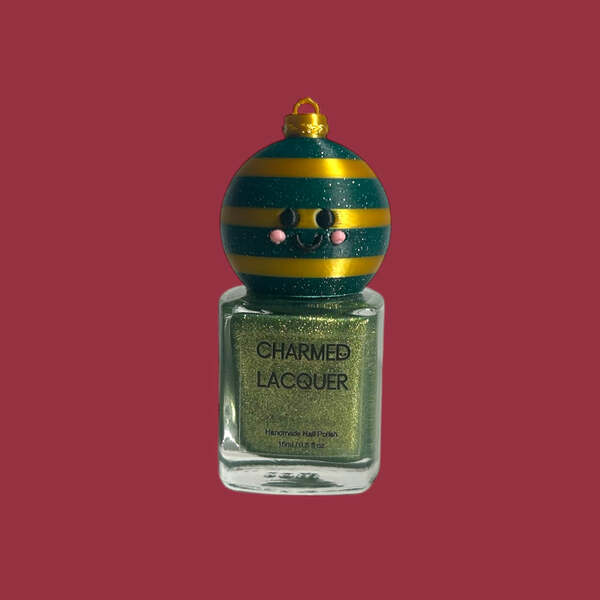 Nail polish swatch / manicure of shade Charmed lacquer Evergreen