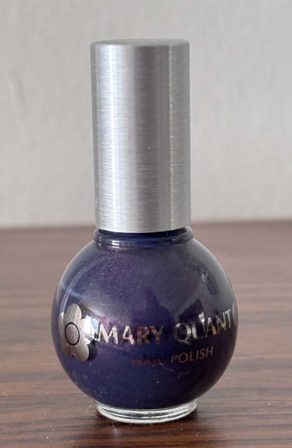 Nail polish swatch / manicure of shade Mary Quant Snap Dragon