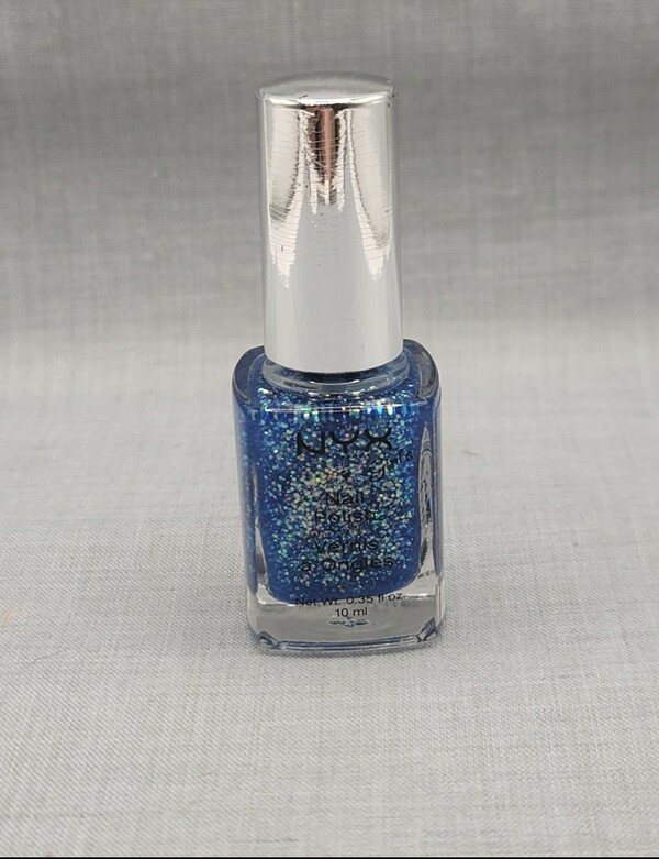 Nail polish swatch / manicure of shade NYX Girls Turks and Caicos