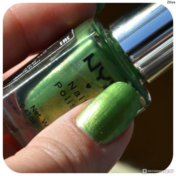 Nail polish swatch / manicure of shade NYX Girls Luscious Green