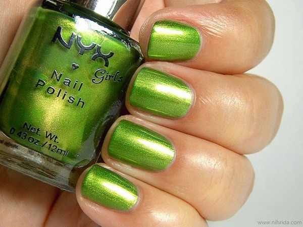 Nail polish swatch / manicure of shade NYX Girls Luscious Green