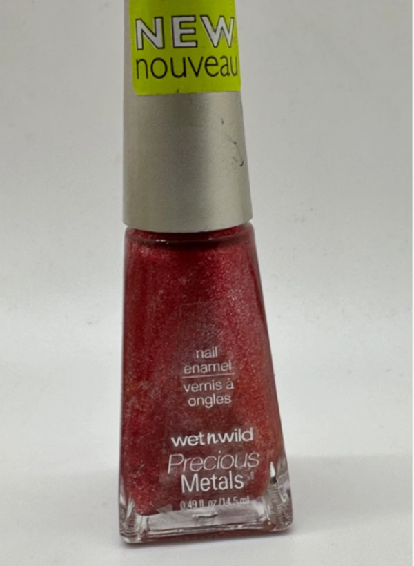 Nail polish swatch / manicure of shade wet n wild Graphite