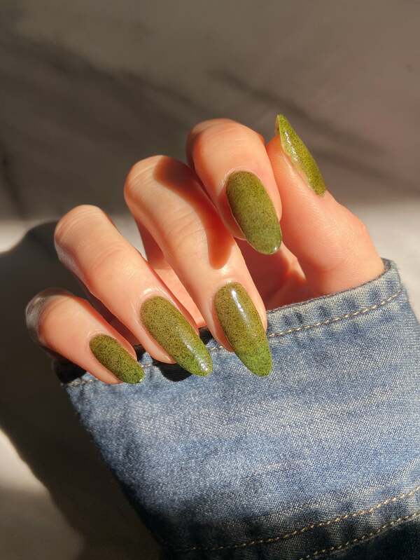 Nail polish swatch / manicure of shade Death Valley Nails Green Spirulina: Sonoran Desesrt, CA