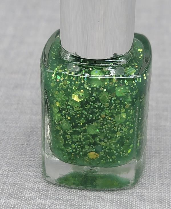 Nail polish swatch / manicure of shade NYX Enchanted Forest