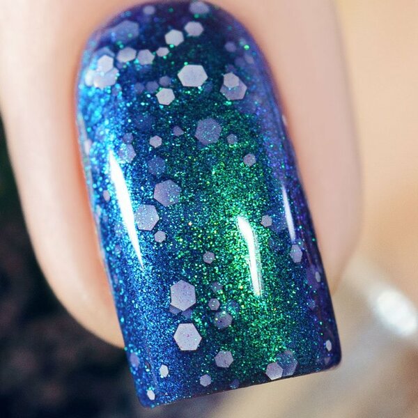 Nail polish swatch / manicure of shade Chamaeleon Nails The Wild Hunt