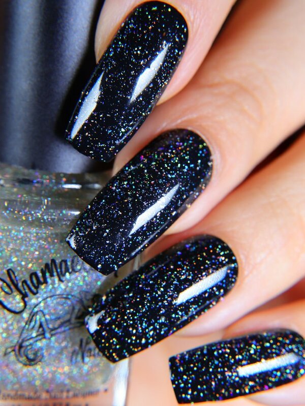 Nail polish swatch / manicure of shade Chamaeleon Nails Waning Moon