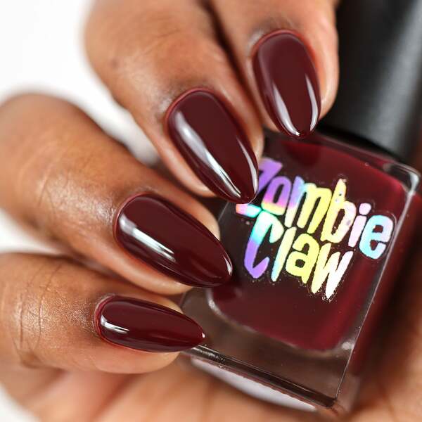Nail polish swatch / manicure of shade Zombie Claw Candlelight Kiss