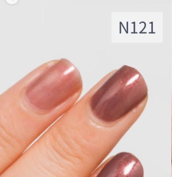 Nail polish swatch / manicure of shade Canmake Emotional Red